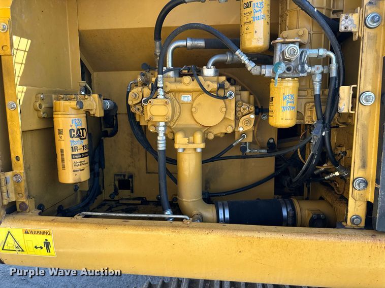 image for item EN0024 2010 Caterpillar  324DL long reach excavator