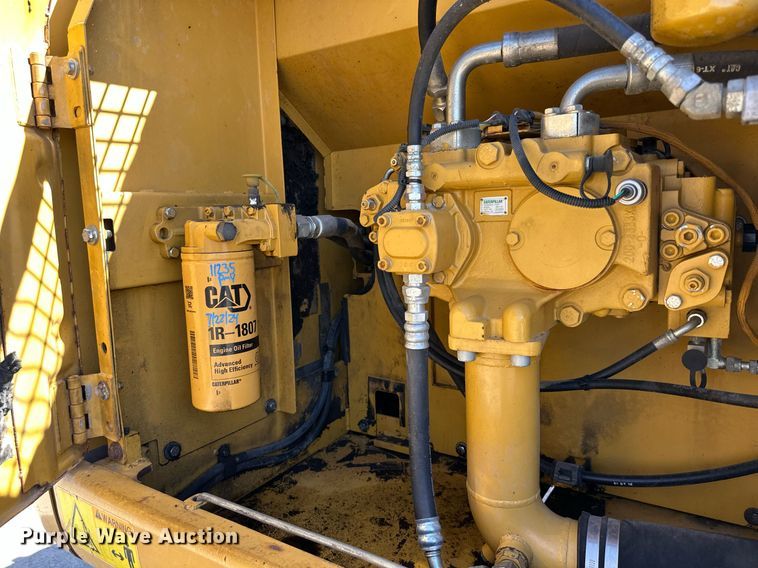 image for item EN0024 2010 Caterpillar  324DL long reach excavator