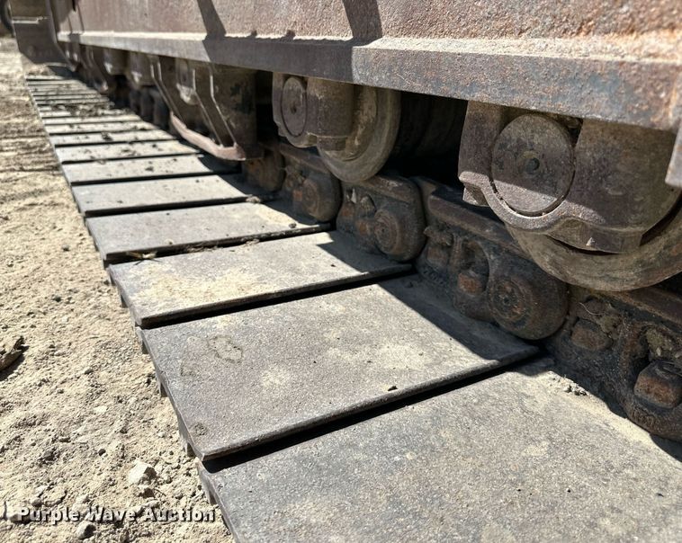 image for item EN0024 2010 Caterpillar  324DL long reach excavator