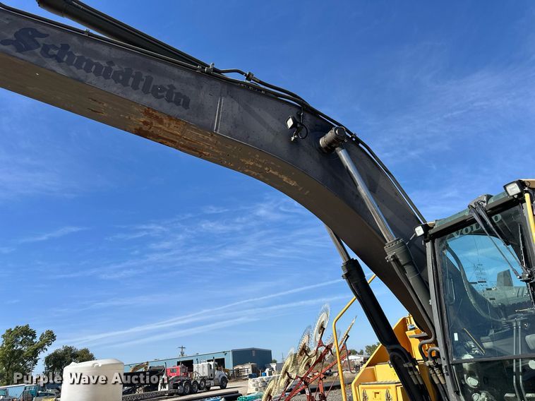 image for item EN0025 2015 Volvo EC250EL excavator