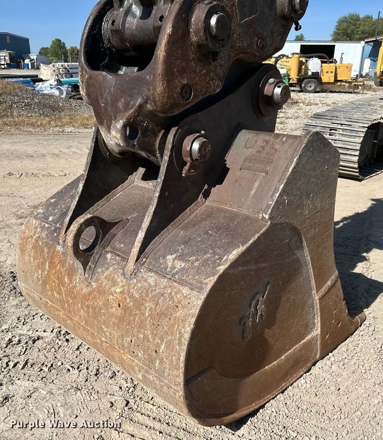 image for item EN0025 2015 Volvo EC250EL excavator