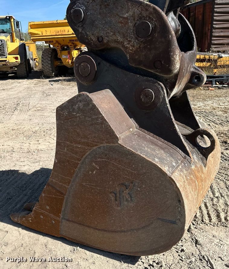 image for item EN0025 2015 Volvo EC250EL excavator