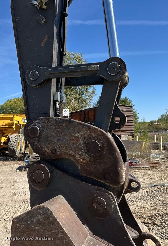 image for item EN0025 2015 Volvo EC250EL excavator