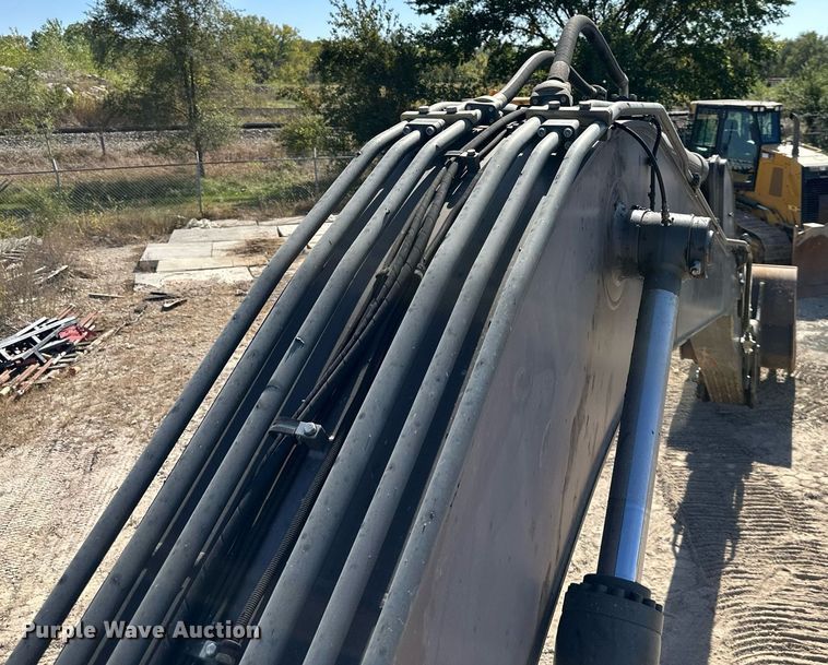 image for item EN0025 2015 Volvo EC250EL excavator