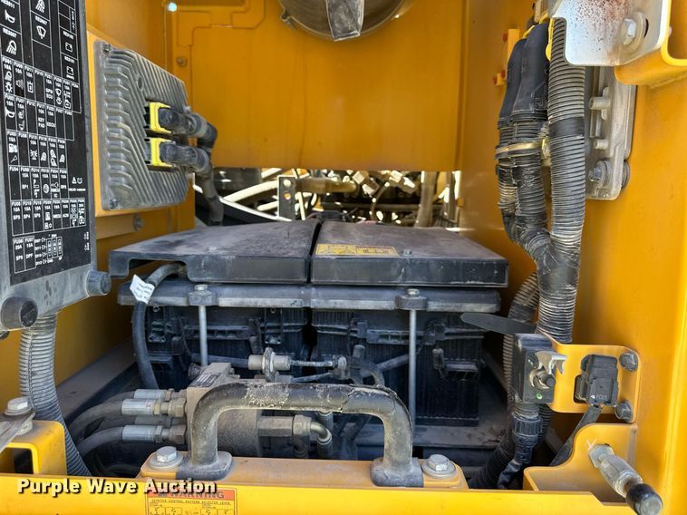 image for item EN0025 2015 Volvo EC250EL excavator