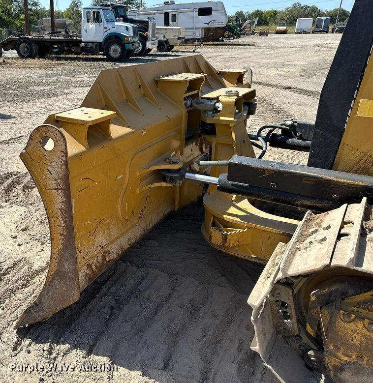 image for item EN0026 2013 Caterpillar  D6K2 XL dozer