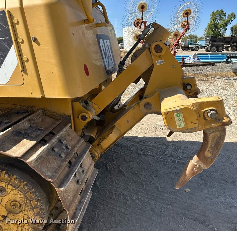 image for item EN0026 2013 Caterpillar  D6K2 XL dozer