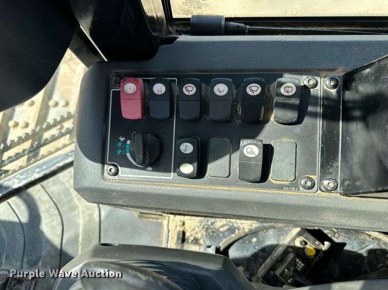 image for item EN0026 2013 Caterpillar  D6K2 XL dozer