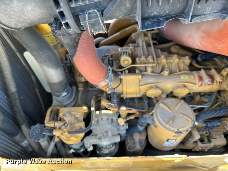 image for item EN0026 2013 Caterpillar  D6K2 XL dozer