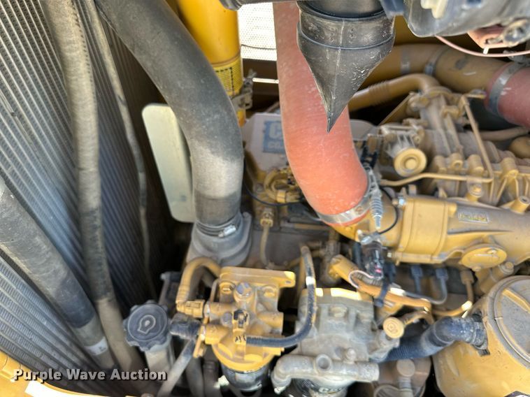 image for item EN0026 2013 Caterpillar  D6K2 XL dozer