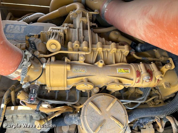 image for item EN0026 2013 Caterpillar  D6K2 XL dozer