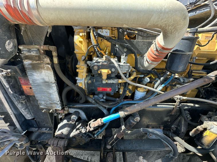 image for item EN0028 1997 Peterbilt  378 semi truck