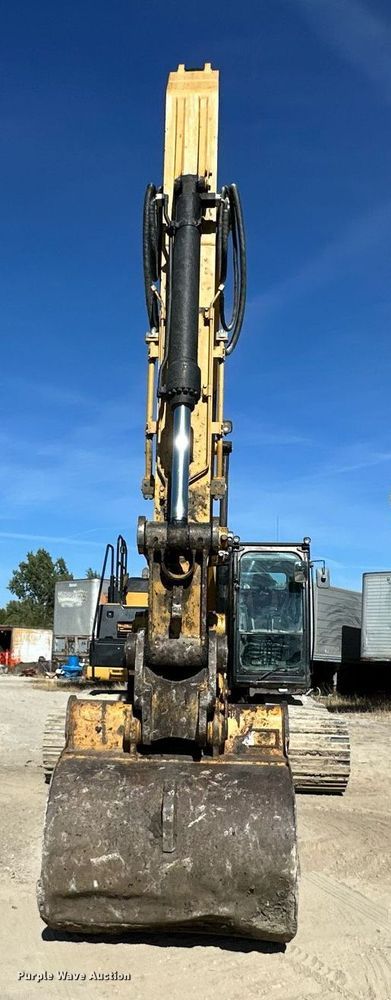 image for item EN0030 2014 Caterpillar  329EL excavator