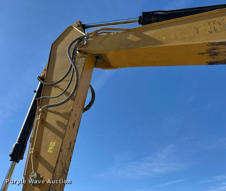 image for item EN0030 2014 Caterpillar  329EL excavator