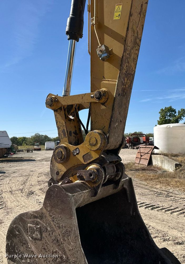 image for item EN0030 2014 Caterpillar  329EL excavator
