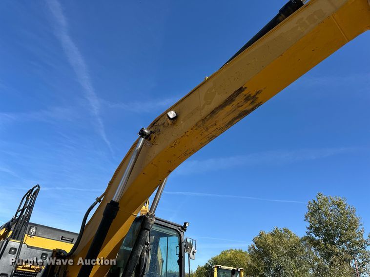 image for item EN0030 2014 Caterpillar  329EL excavator