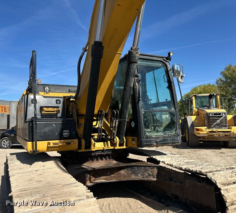 image for item EN0030 2014 Caterpillar  329EL excavator