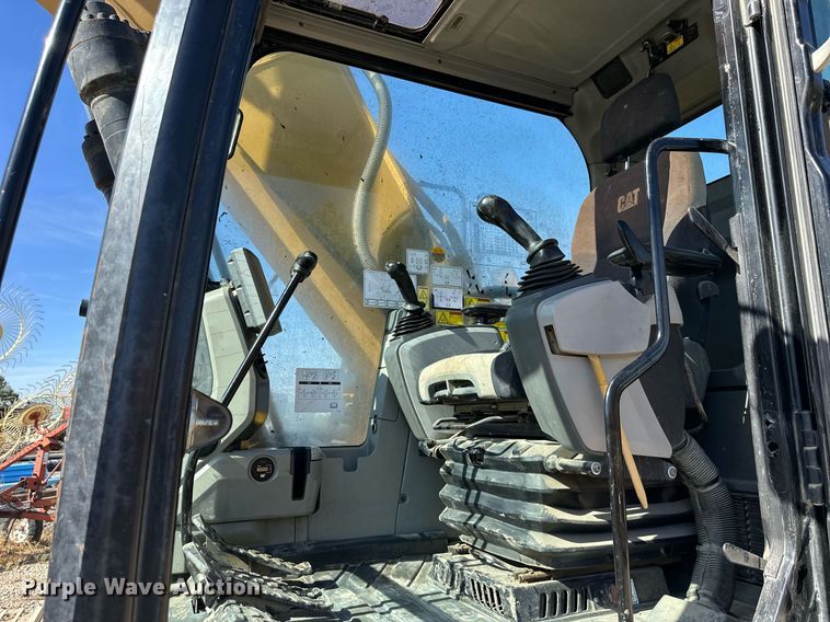 image for item EN0030 2014 Caterpillar  329EL excavator