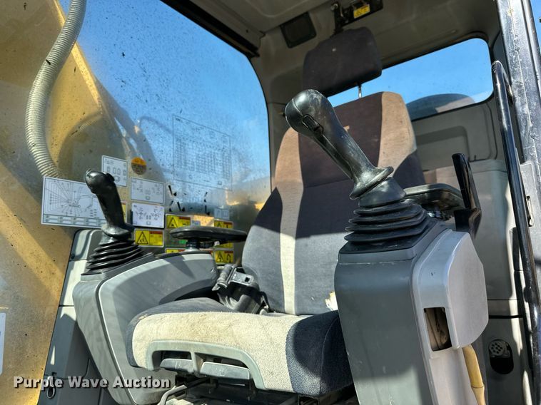 image for item EN0030 2014 Caterpillar  329EL excavator