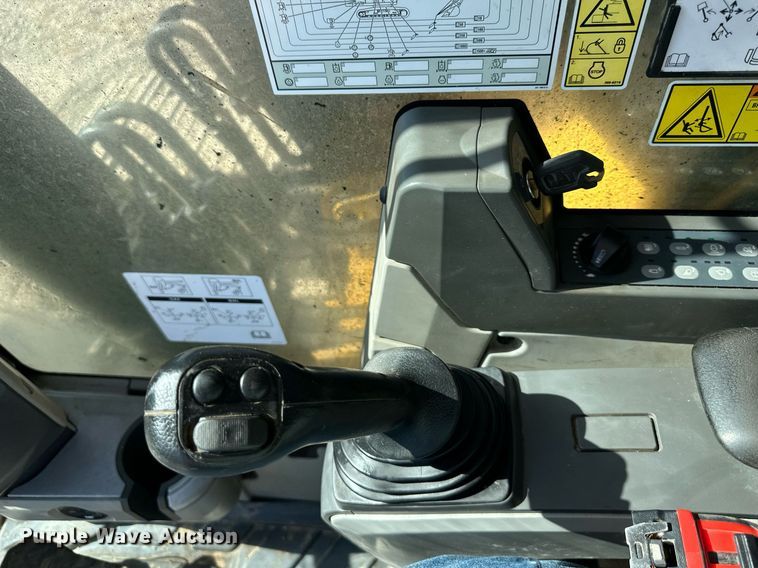 image for item EN0030 2014 Caterpillar  329EL excavator