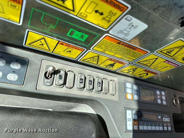 image for item EN0030 2014 Caterpillar  329EL excavator