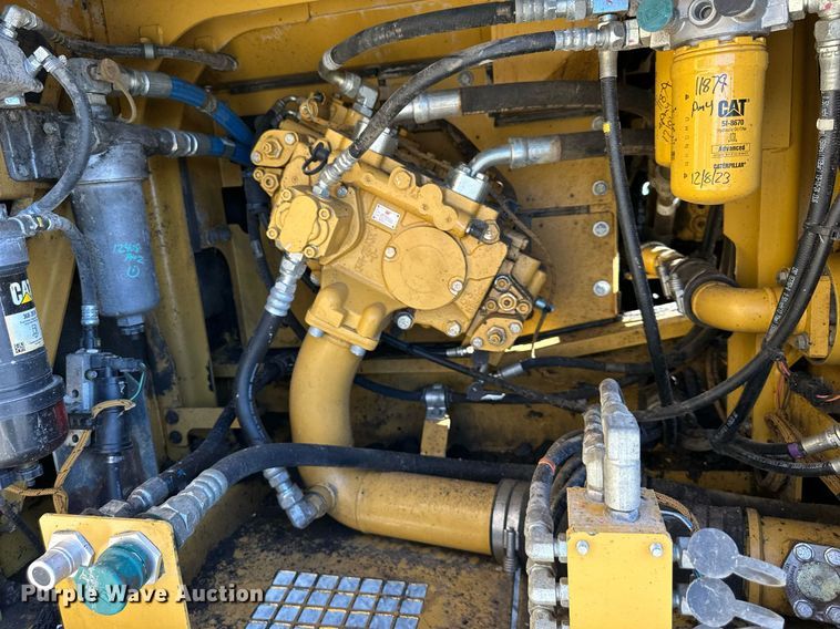 image for item EN0030 2014 Caterpillar  329EL excavator