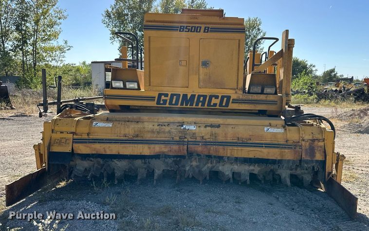 image for item EN0031 1988 Gomaco 8500B trimmer
