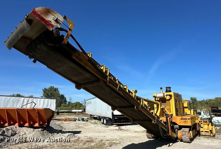 image for item EN0031 1988 Gomaco 8500B trimmer