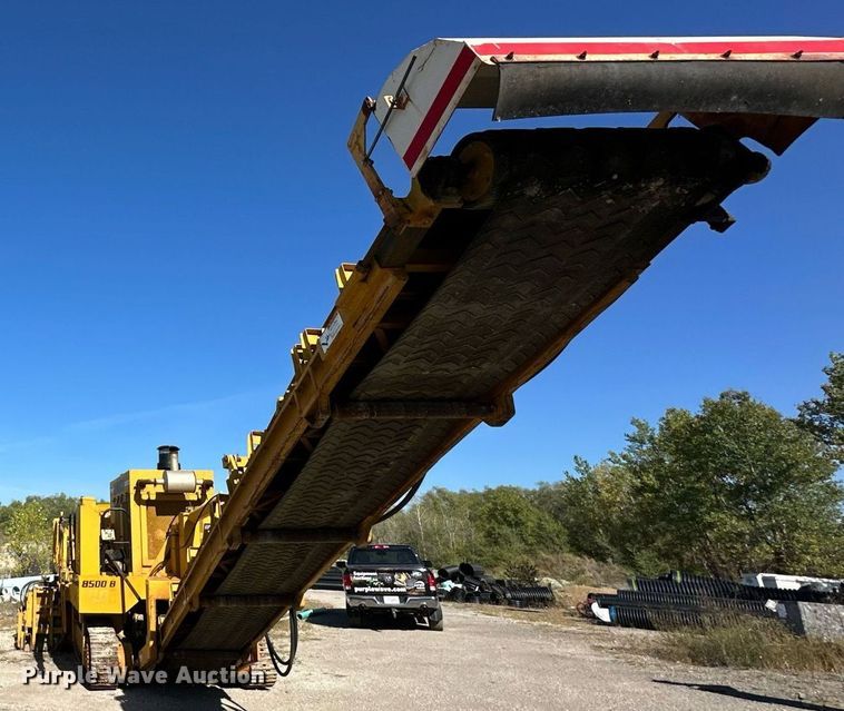 image for item EN0031 1988 Gomaco 8500B trimmer