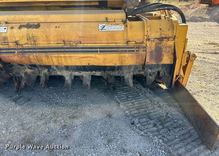 image for item EN0031 1988 Gomaco 8500B trimmer