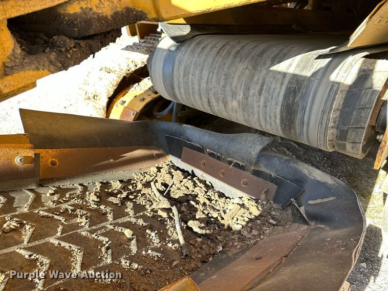 image for item EN0031 1988 Gomaco 8500B trimmer