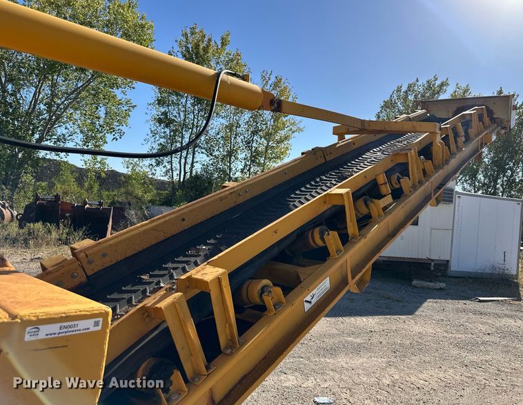 image for item EN0031 1988 Gomaco 8500B trimmer