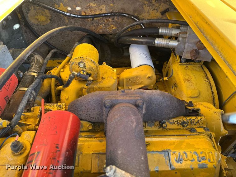 image for item EN0031 1988 Gomaco 8500B trimmer