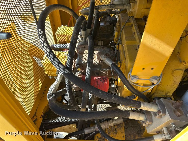 image for item EN0031 1988 Gomaco 8500B trimmer