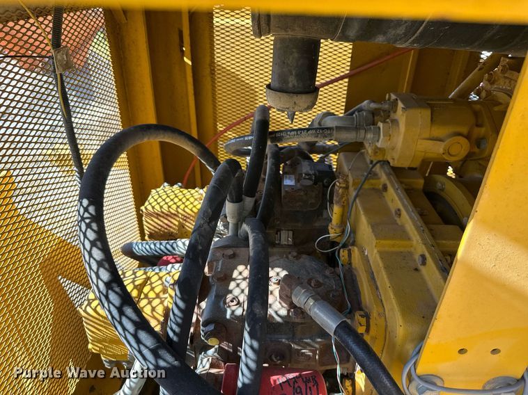 image for item EN0031 1988 Gomaco 8500B trimmer