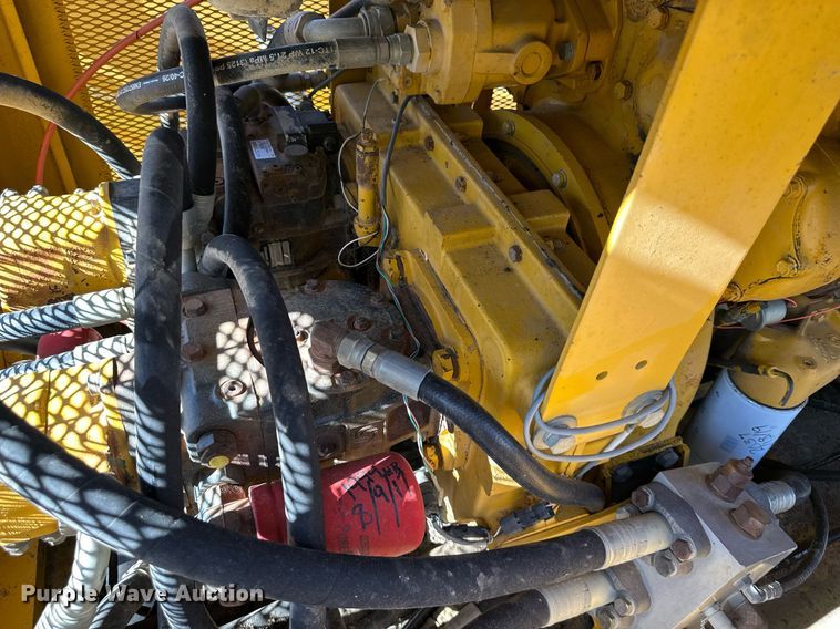 image for item EN0031 1988 Gomaco 8500B trimmer