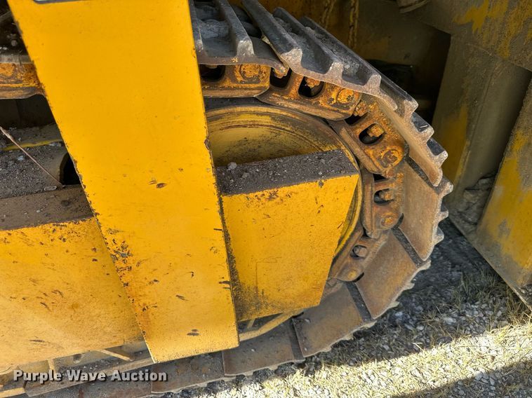 image for item EN0031 1988 Gomaco 8500B trimmer