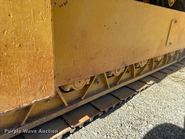 image for item EN0031 1988 Gomaco 8500B trimmer