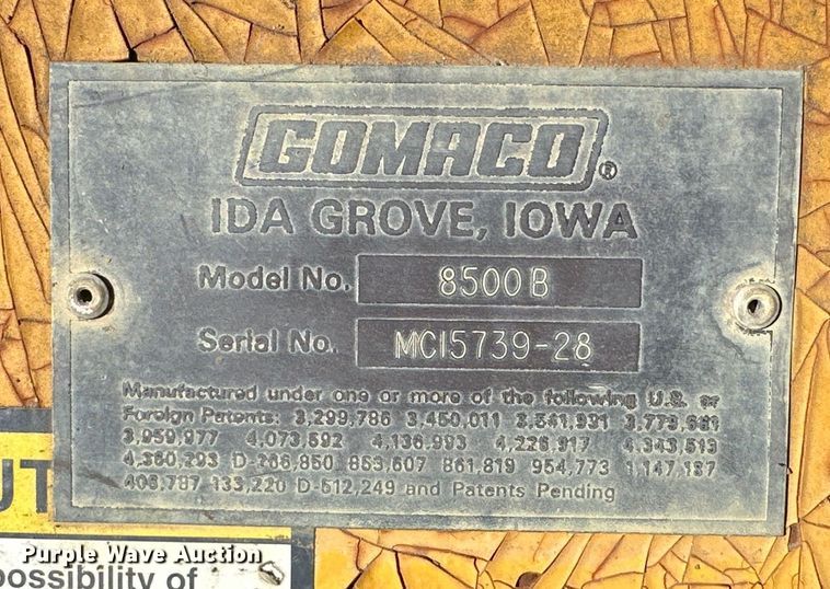 image for item EN0031 1988 Gomaco 8500B trimmer