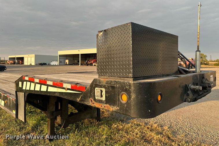 image for item EN0041 2007 Landoll 660B drop tilt deck equipment trailer