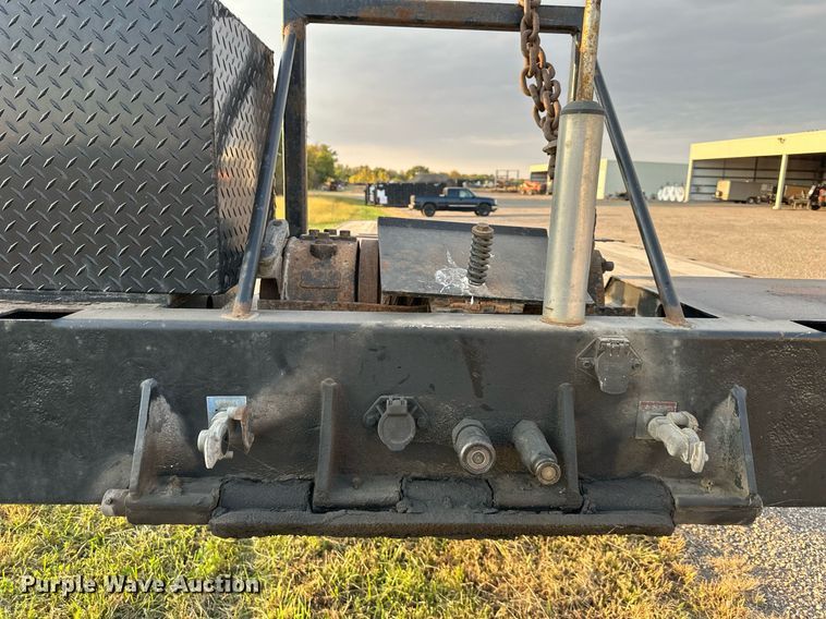 image for item EN0041 2007 Landoll 660B drop tilt deck equipment trailer