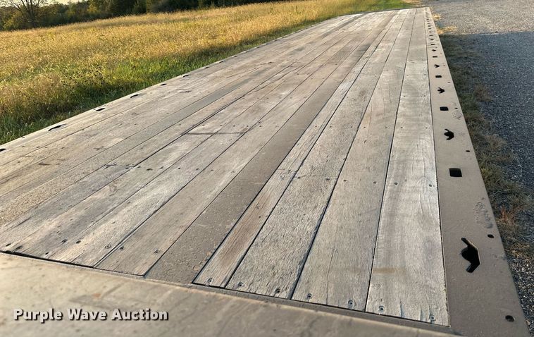 image for item EN0041 2007 Landoll 660B drop tilt deck equipment trailer