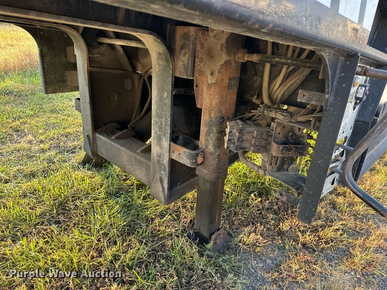 image for item EN0041 2007 Landoll 660B drop tilt deck equipment trailer