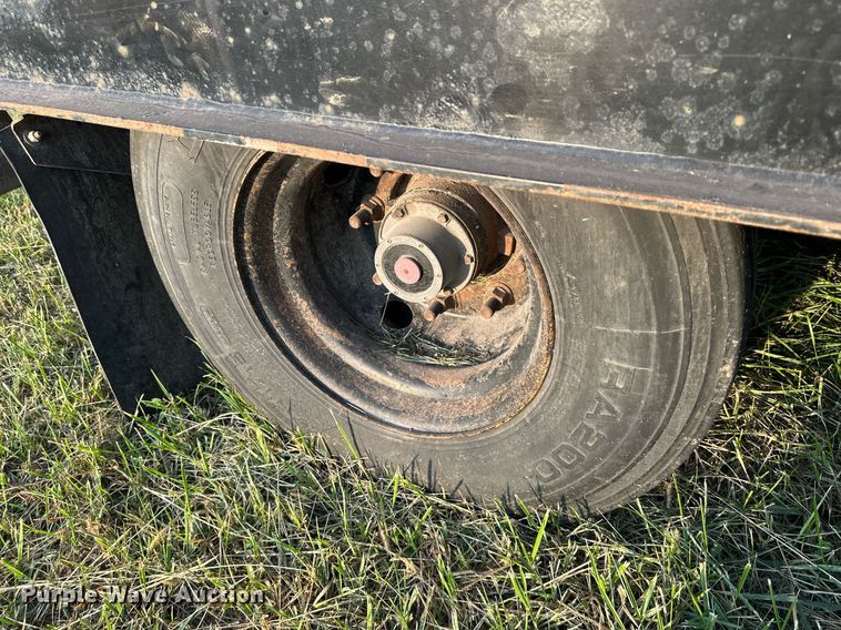 image for item EN0041 2007 Landoll 660B drop tilt deck equipment trailer