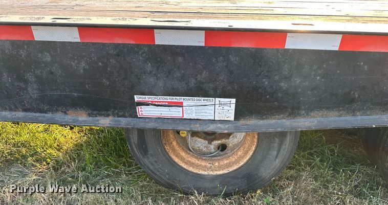 image for item EN0041 2007 Landoll 660B drop tilt deck equipment trailer