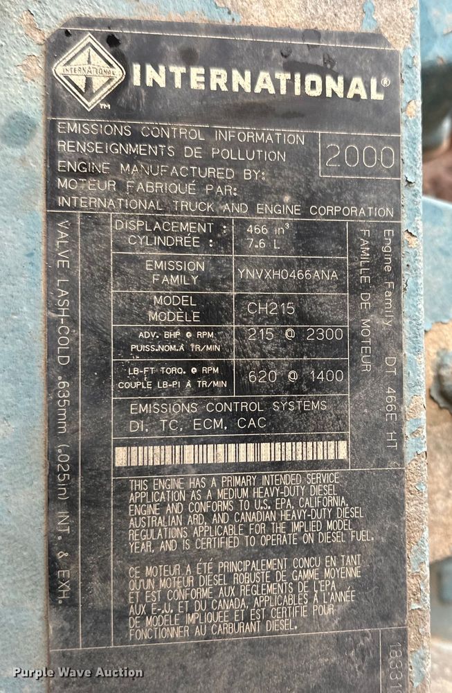 image for item EQ2056 2001 International  4900 dump flatbed truck