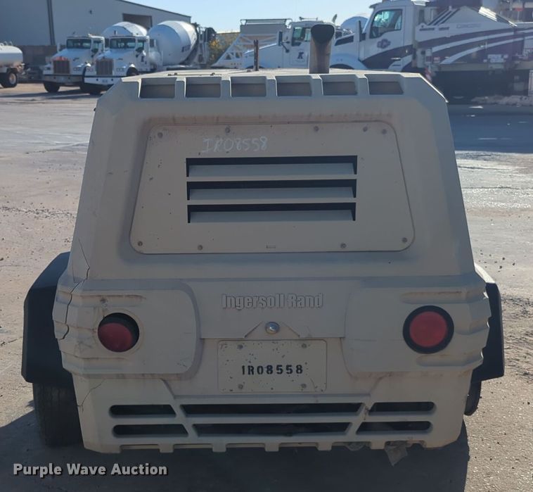 image for item EQ2262 2008 Doosan P185WJD air compressor