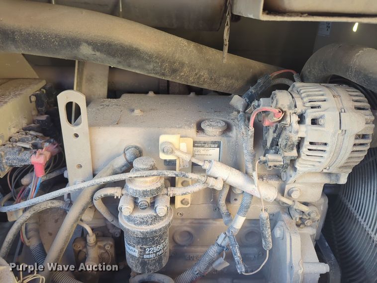 image for item EQ2262 2008 Doosan P185WJD air compressor