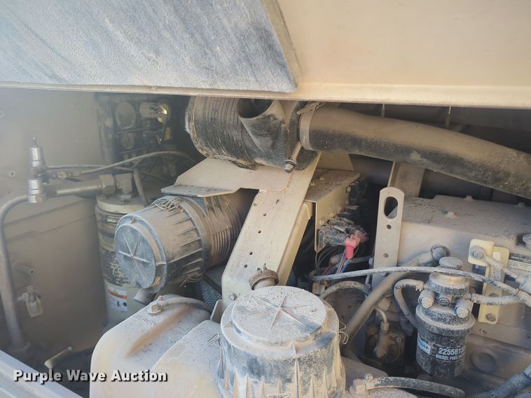 image for item EQ2262 2008 Doosan P185WJD air compressor