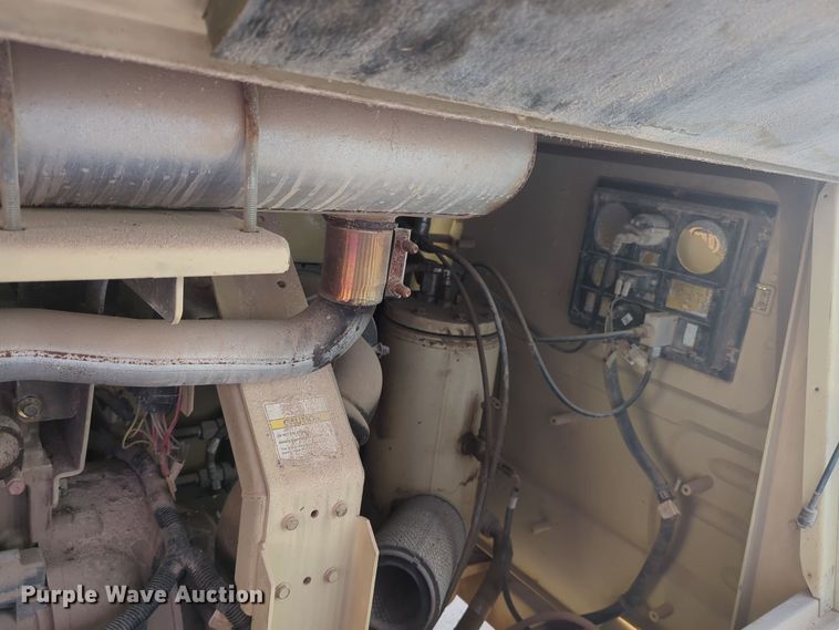 image for item EQ2262 2008 Doosan P185WJD air compressor